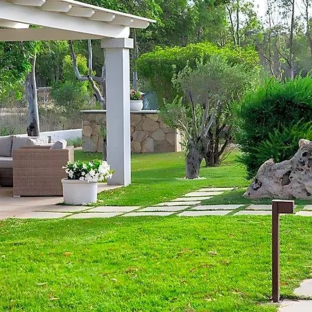 מלון Maristesi Suites&rooms 3*